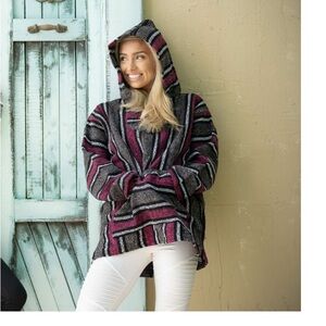 Striped‎ Off-the-Shoulder Sweater - Black and Pink